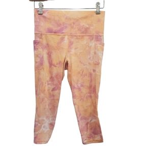 Athleta Salutation Stash Pocket Capri II Womens Size Medium Leggings Wicking